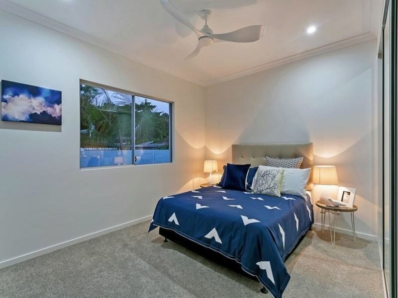 /1 Billingai Close, Palm Cove QLD 4879