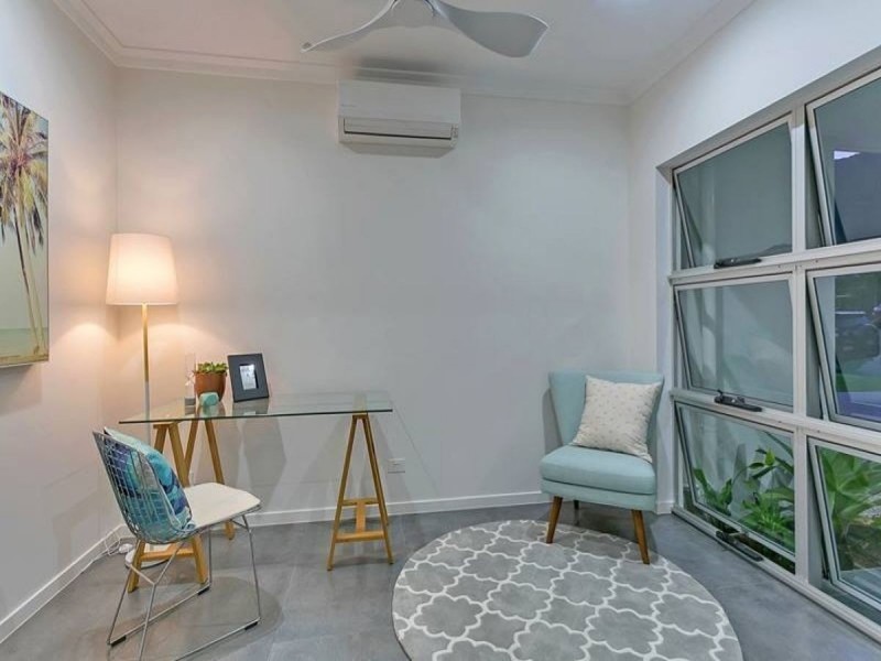 /1 Billingai Close, Palm Cove QLD 4879