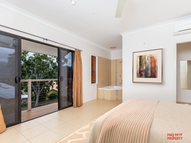 /16 Lookout Terrace, Trinity Beach QLD 4879