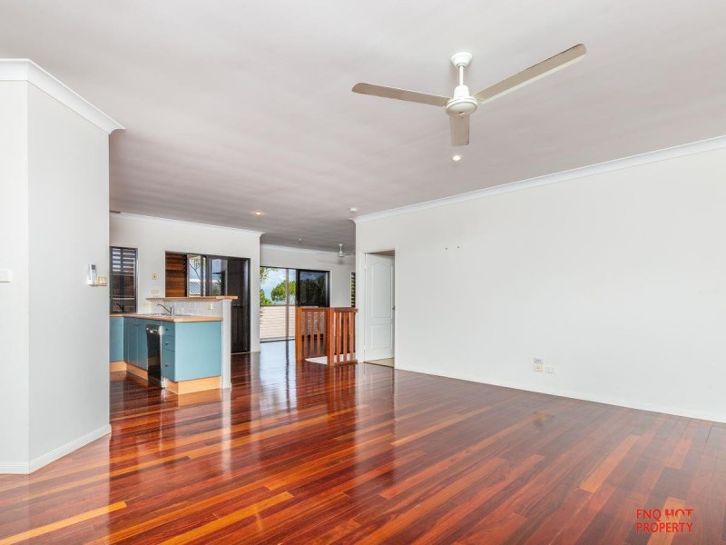 /16 Lookout Terrace, Trinity Beach QLD 4879
