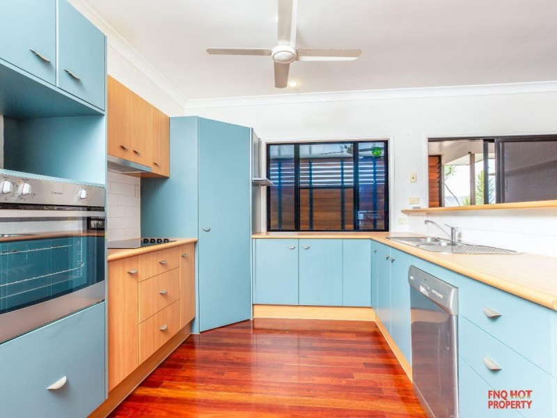 /16 Lookout Terrace, Trinity Beach QLD 4879