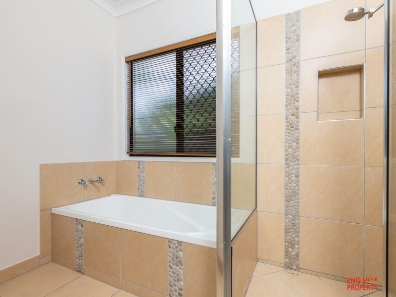 /16 Lookout Terrace, Trinity Beach QLD 4879