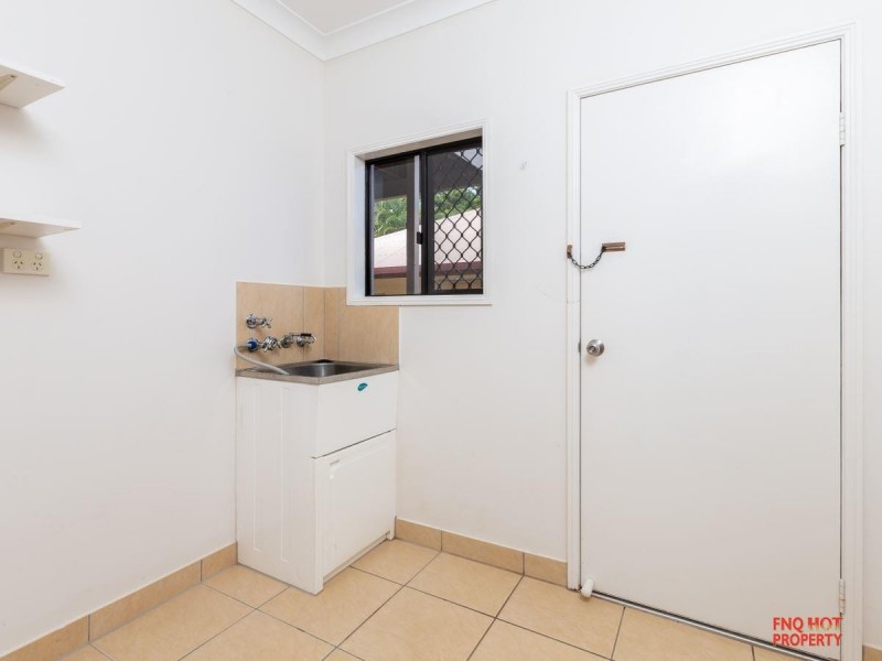 /16 Lookout Terrace, Trinity Beach QLD 4879