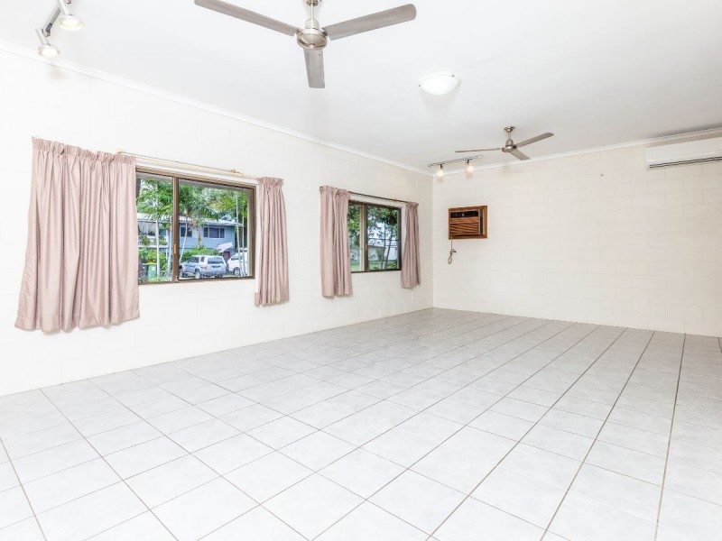 /17 Napier St, Trinity Park QLD 4879