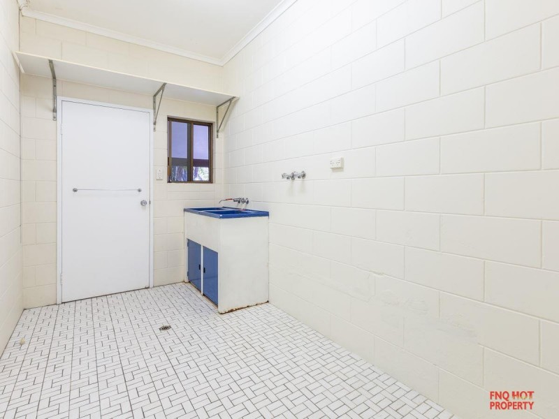 /17 Napier St, Trinity Park QLD 4879