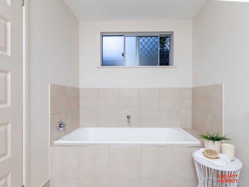 /45 Red Peak Boulevard, Caravonica QLD 4878