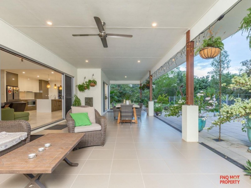 /6 Anchor Close, Trinity Beach QLD 4879