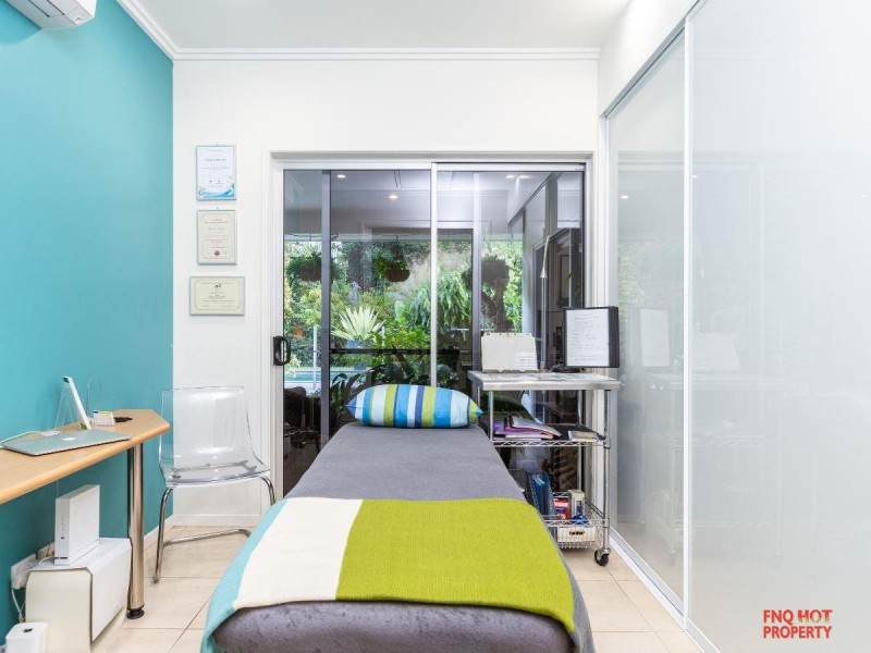 /6 Anchor Close, Trinity Beach QLD 4879