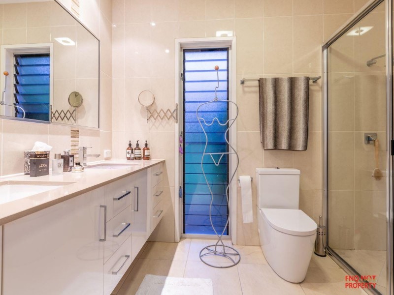 /6 Anchor Close, Trinity Beach QLD 4879