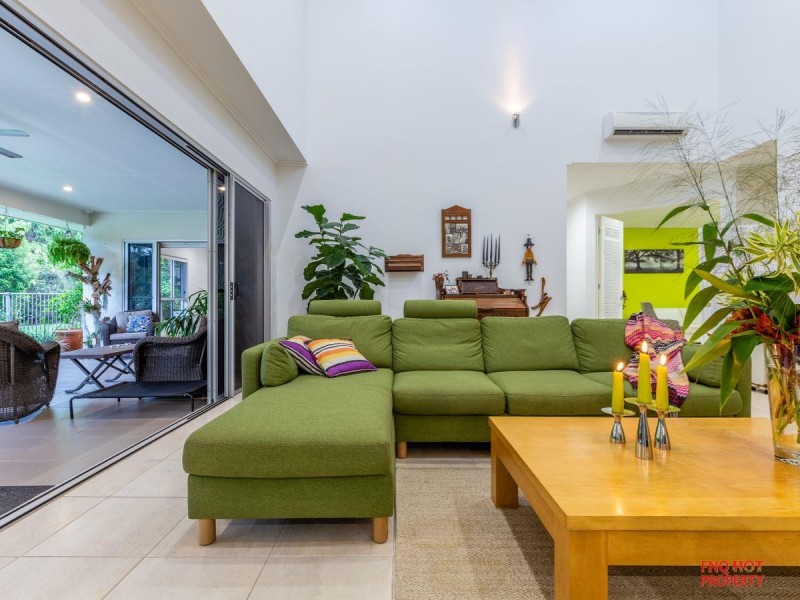 /6 Anchor Close, Trinity Beach QLD 4879