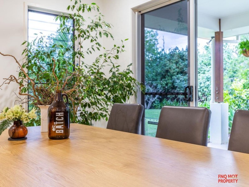 /6 Anchor Close, Trinity Beach QLD 4879