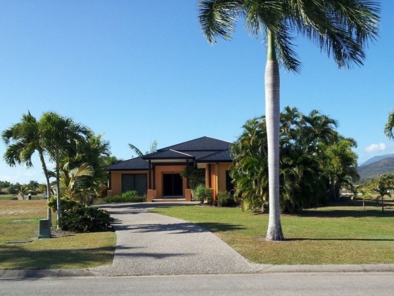 /18 Royal Palm Avenue Port Hinchinbrook, Cardwell QLD 4849