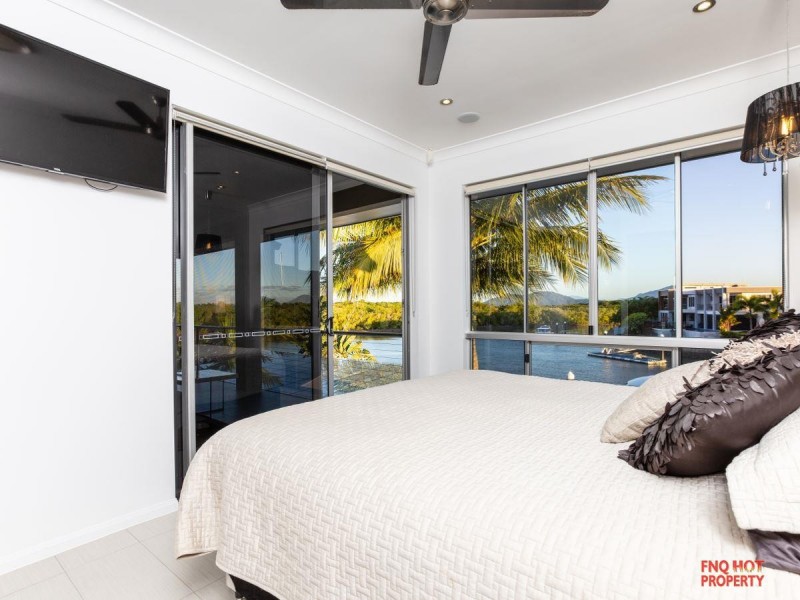 /11 Marina Quay, Trinity Park QLD 4879