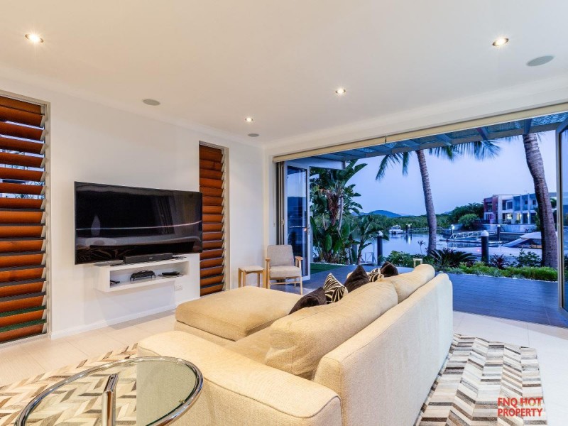 /11 Marina Quay, Trinity Park QLD 4879