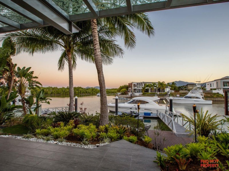 /11 Marina Quay, Trinity Park QLD 4879