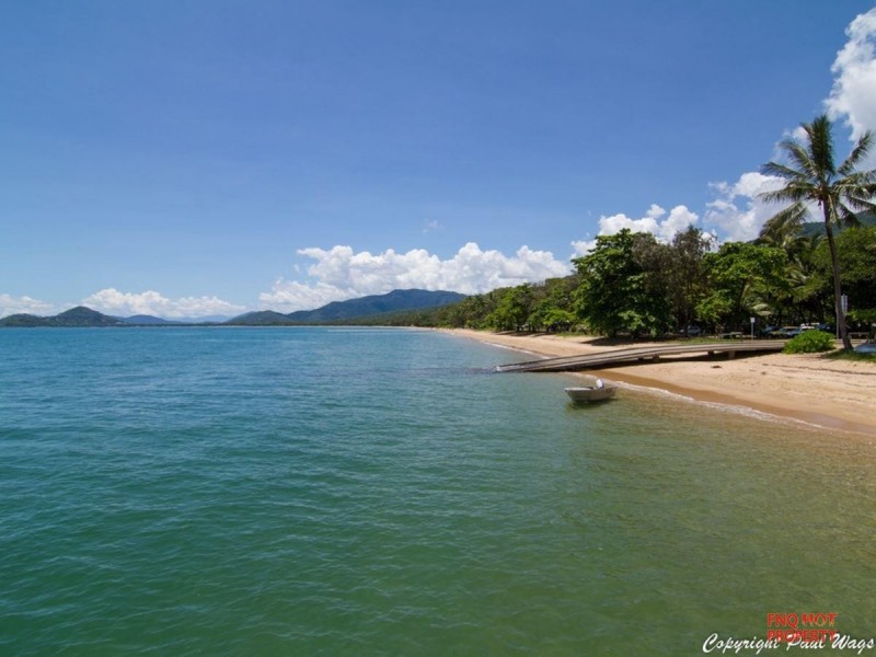 /3 Kurt Close, Palm Cove QLD 4879