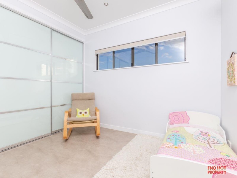 /77 Harbour Drive, Trinity Park QLD 4879