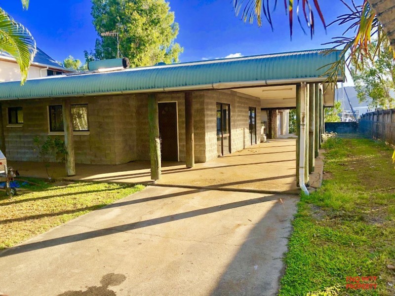 /11 Riverside Parade, Trinity Park QLD 4879