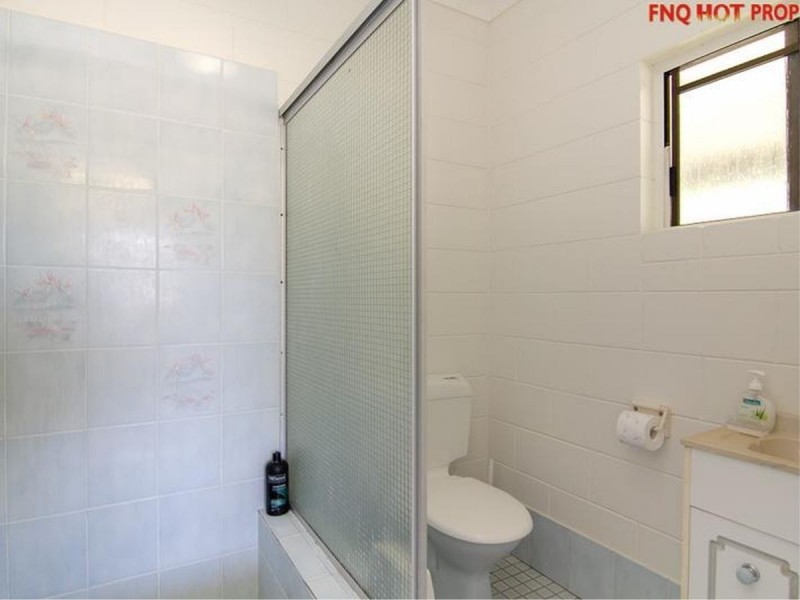 /11 Riverside Parade, Trinity Park QLD 4879