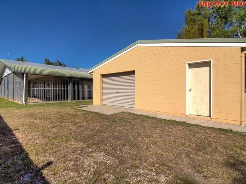 /11 Riverside Parade, Trinity Park QLD 4879