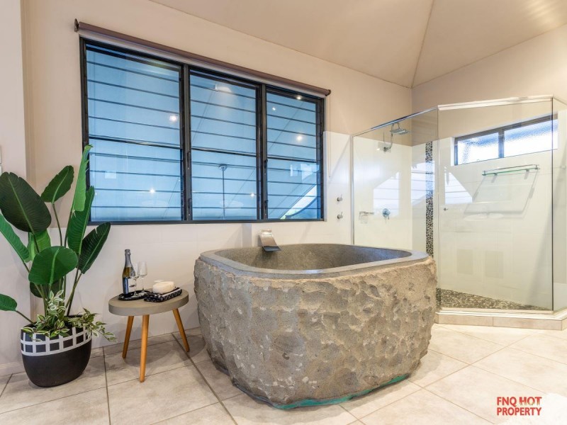 /19 Brindabella Quay, Trinity Park QLD 4879