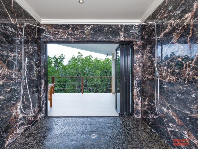 /7 Icefire Quay, Trinity Park QLD 4879