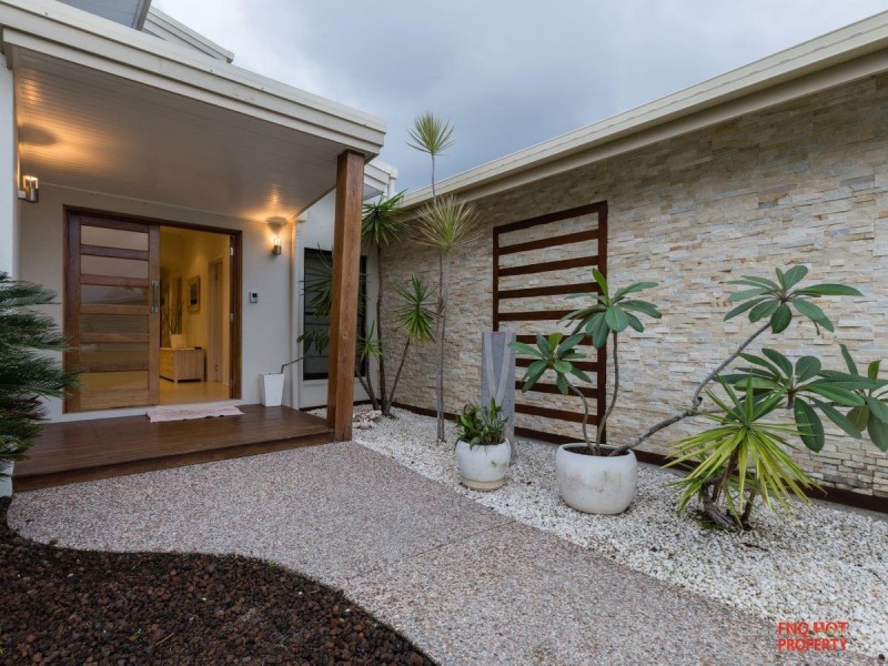 /7 Icefire Quay, Trinity Park QLD 4879