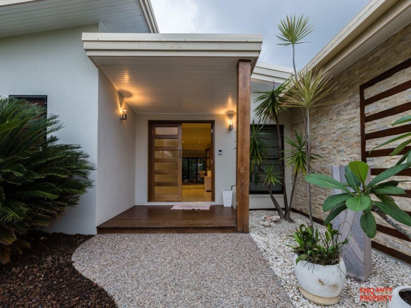 /7 Icefire Quay, Trinity Park QLD 4879