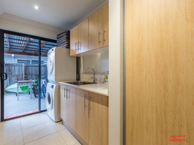 /7 Icefire Quay, Trinity Park QLD 4879