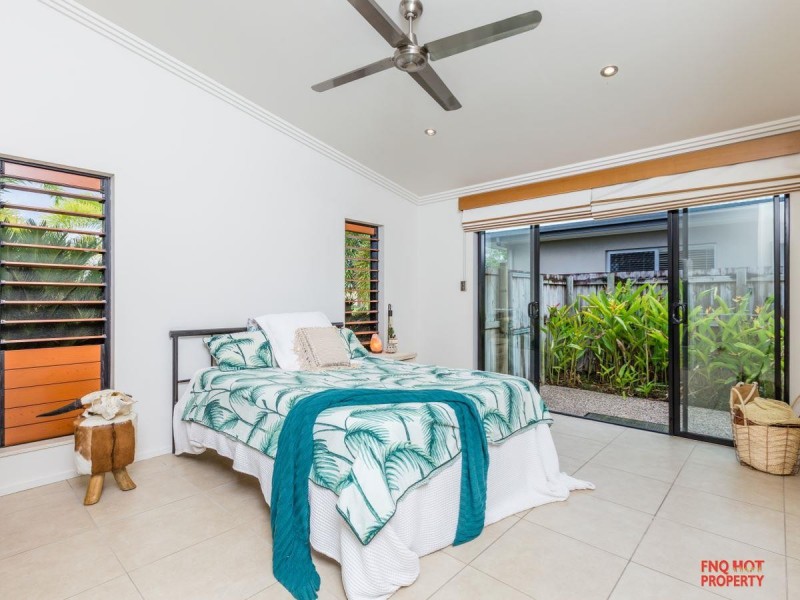 /7 Icefire Quay, Trinity Park QLD 4879