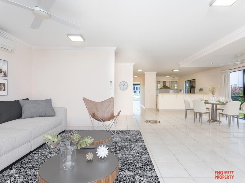 /127 Harbour Drive, Trinity Park QLD 4879
