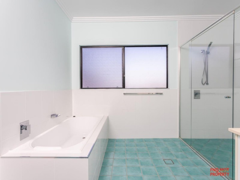 /127 Harbour Drive, Trinity Park QLD 4879