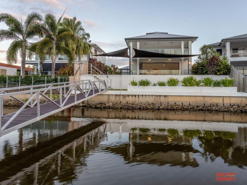 /127 Harbour Drive, Trinity Park QLD 4879