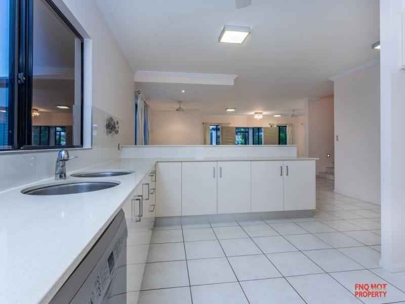 /127 Harbour Drive, Trinity Park QLD 4879