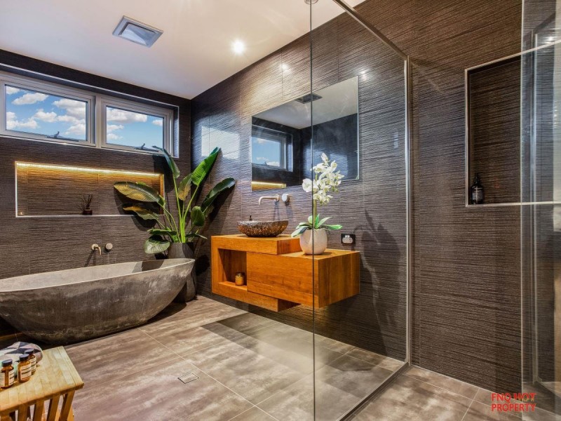 /115-117 Harbour Drive, Trinity Park QLD 4879