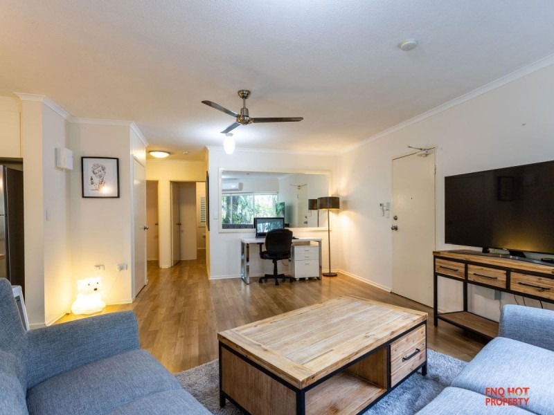 2/105-107 Collins Avenue, Edge Hill QLD 4870