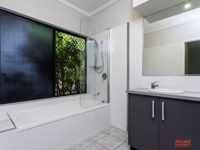 /14 B Vetiver Street, Trinity Park QLD 4879