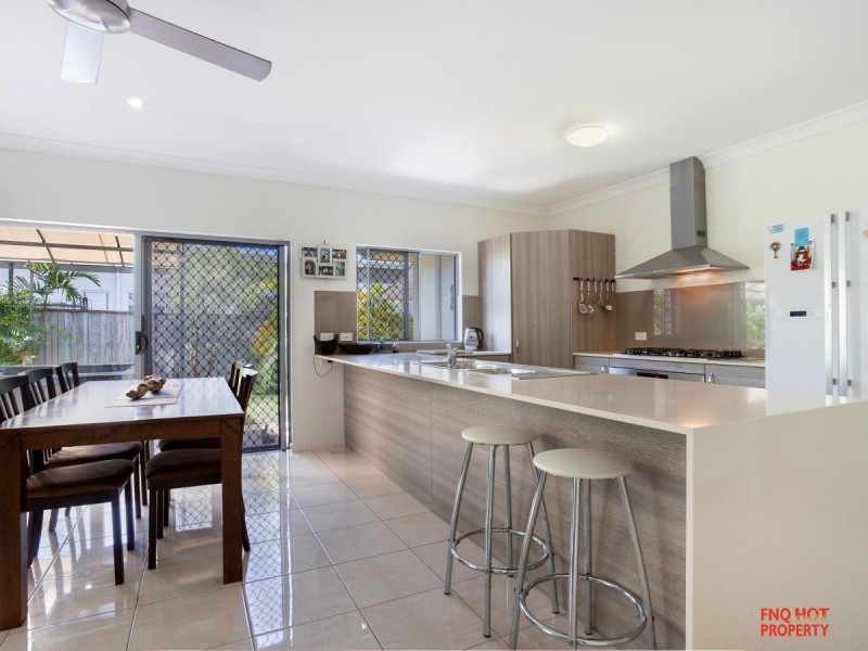 /46 Harbour Drive, Trinity Park QLD 4879