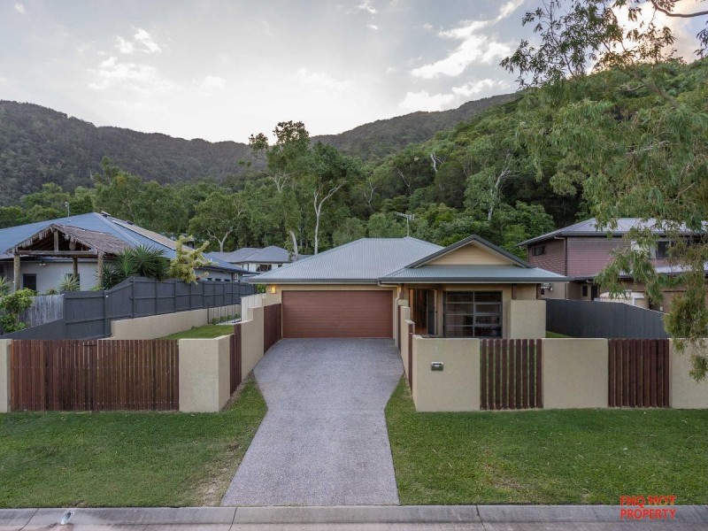 /3 Retreat Close, Palm Cove QLD 4879