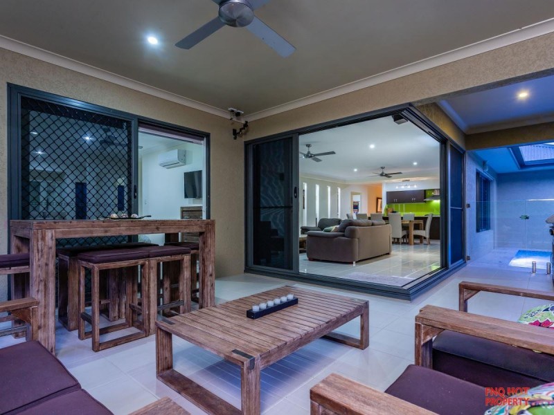 /3 Retreat Close, Palm Cove QLD 4879