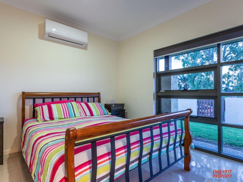 /3 Retreat Close, Palm Cove QLD 4879