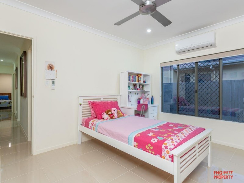 /3 Retreat Close, Palm Cove QLD 4879