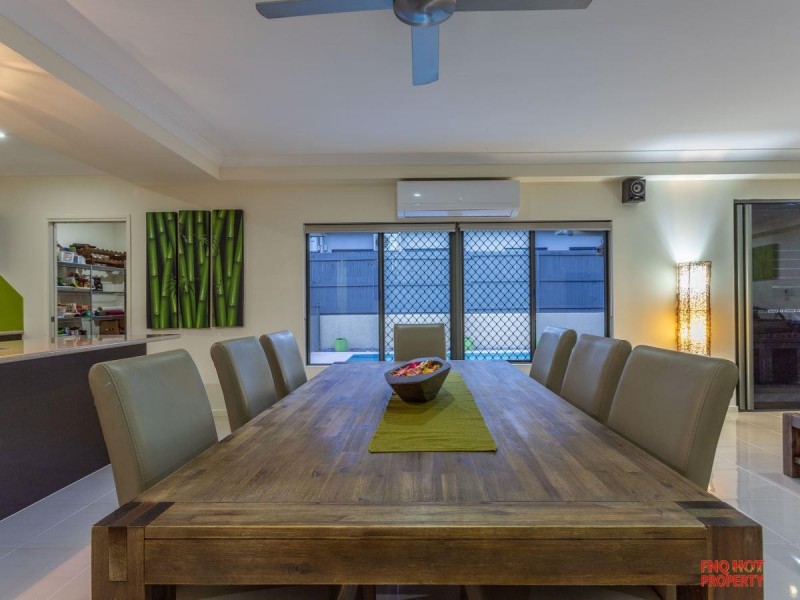 /3 Retreat Close, Palm Cove QLD 4879