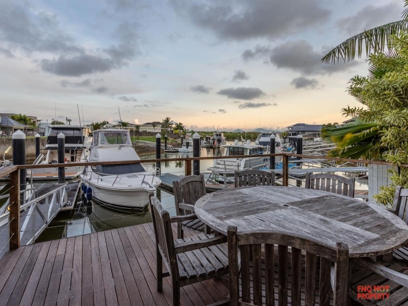 /49 Harbour Drive, Trinity Park QLD 4879