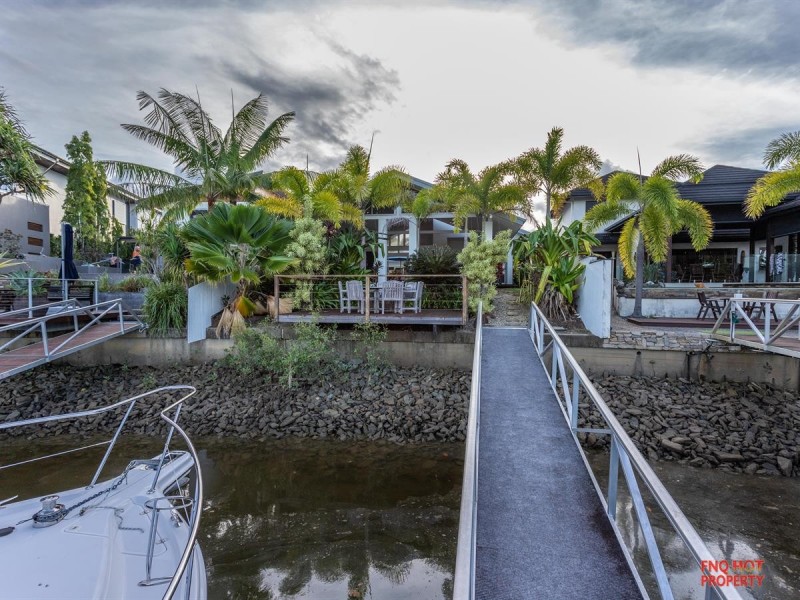 /49 Harbour Drive, Trinity Park QLD 4879