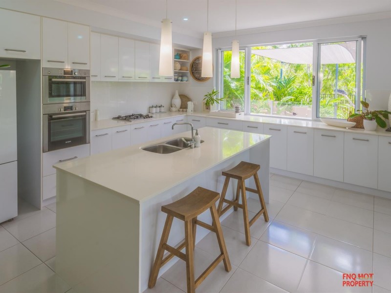 /108 Harbour Drive, Trinity Park QLD 4879