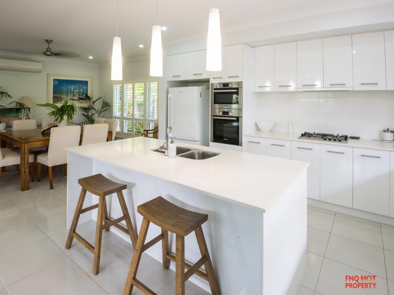 /108 Harbour Drive, Trinity Park QLD 4879