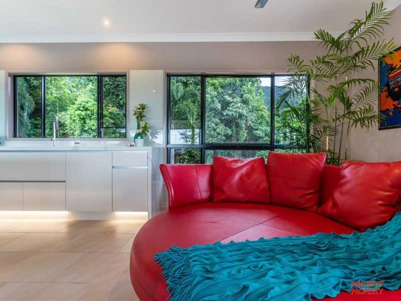 /28 Macarthur Close, Palm Cove QLD 4879