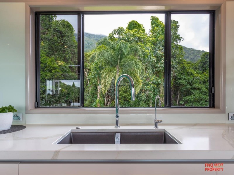 /28 Macarthur Close, Palm Cove QLD 4879