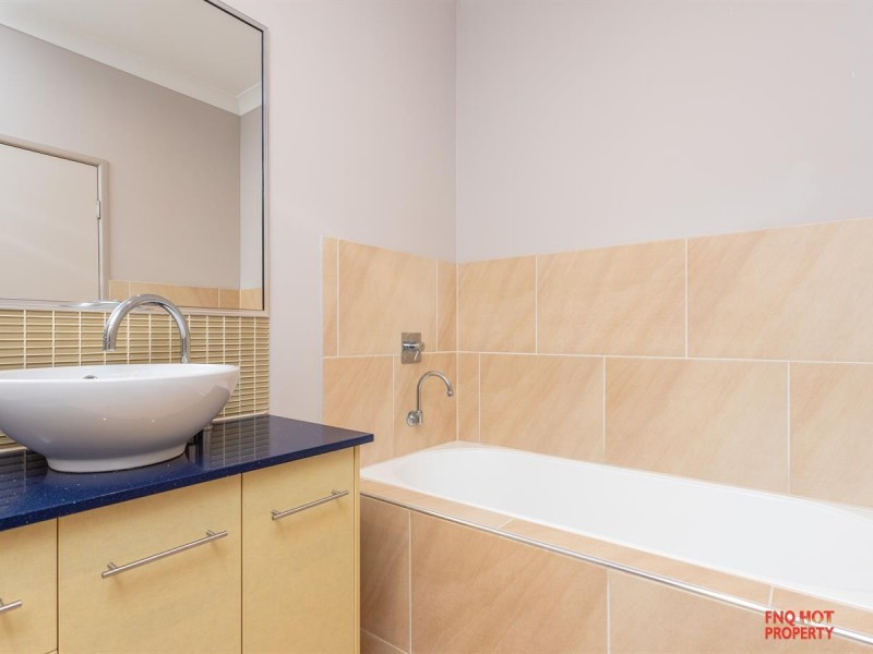 /28 Macarthur Close, Palm Cove QLD 4879